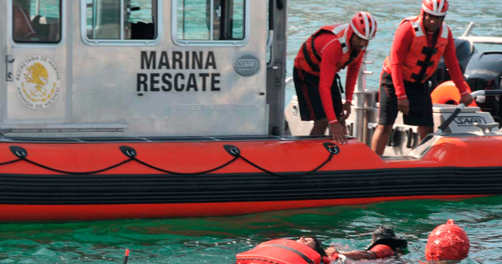 rescatan a un buzo desaparecido en México